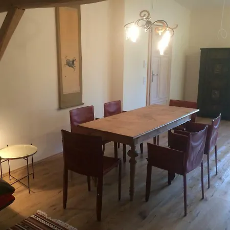 Kranichhof - Studio, Loft & Atelier *